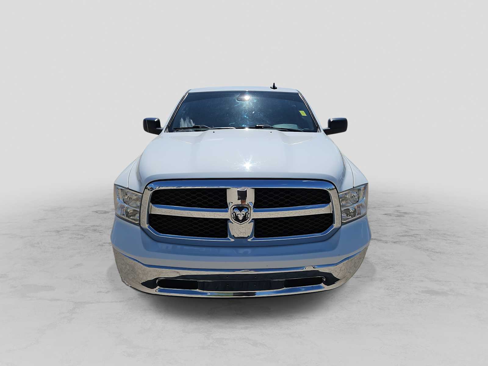 Thumbnail: 2023 RAM 1500 Classic - 3