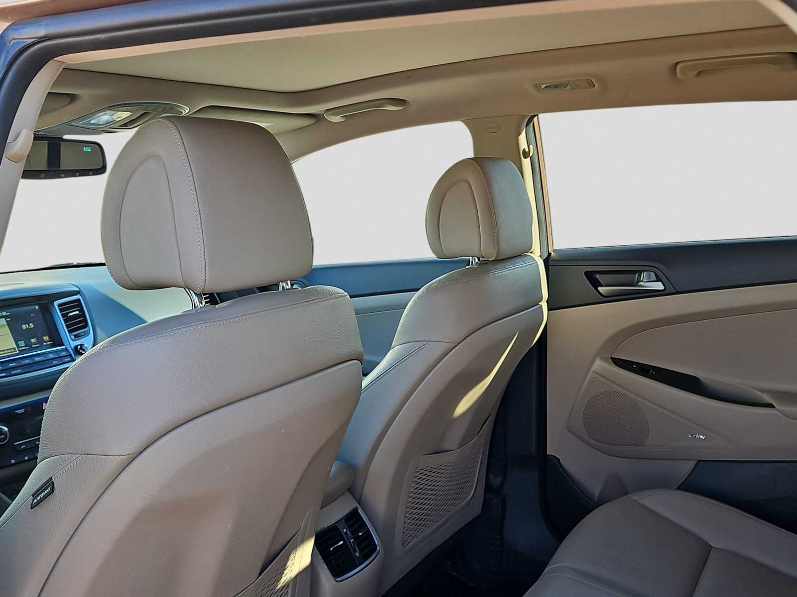 Thumbnail: 2017 Hyundai Tucson - 16