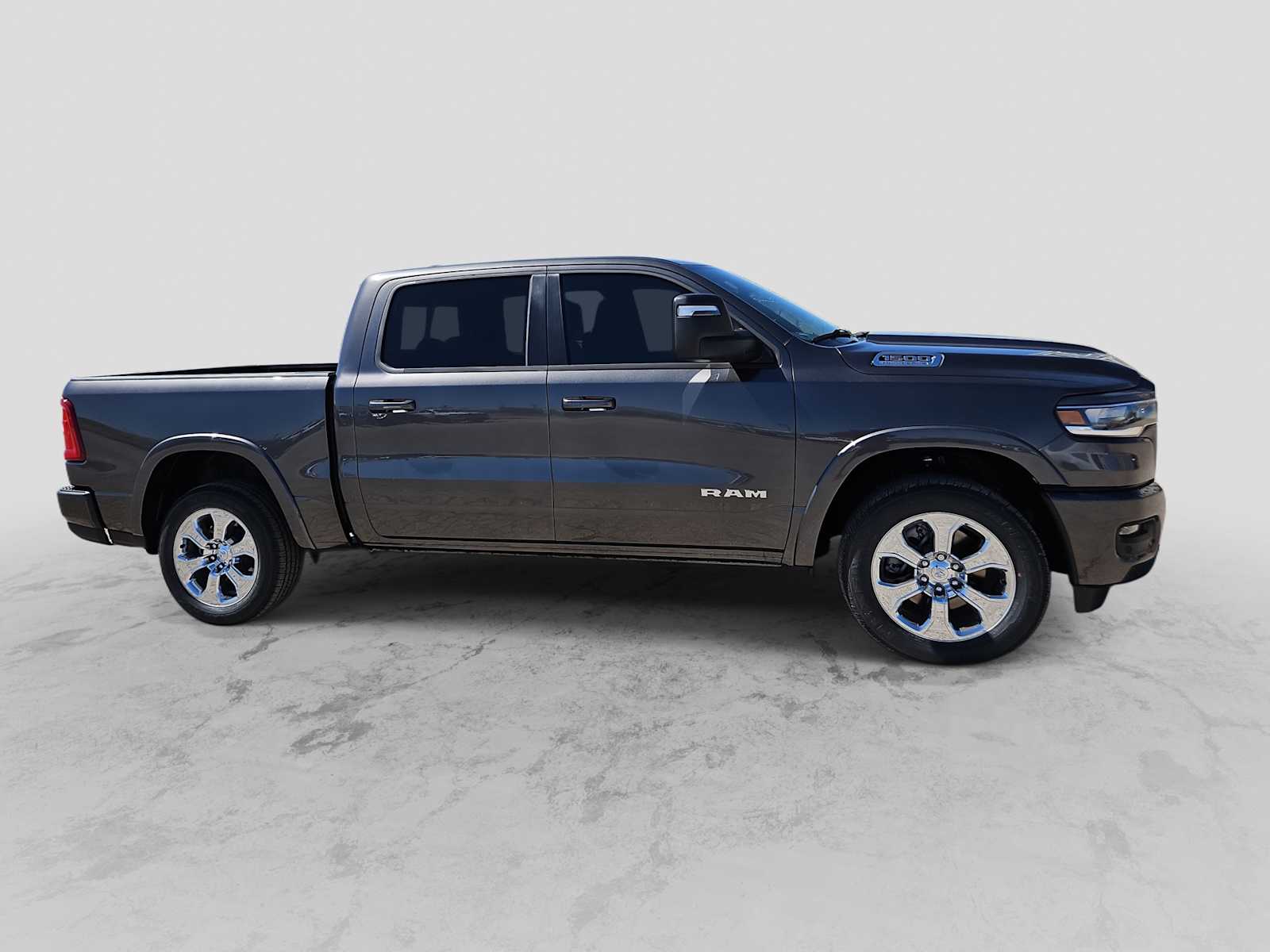 Thumbnail: 2026 RAM 1500 - 9