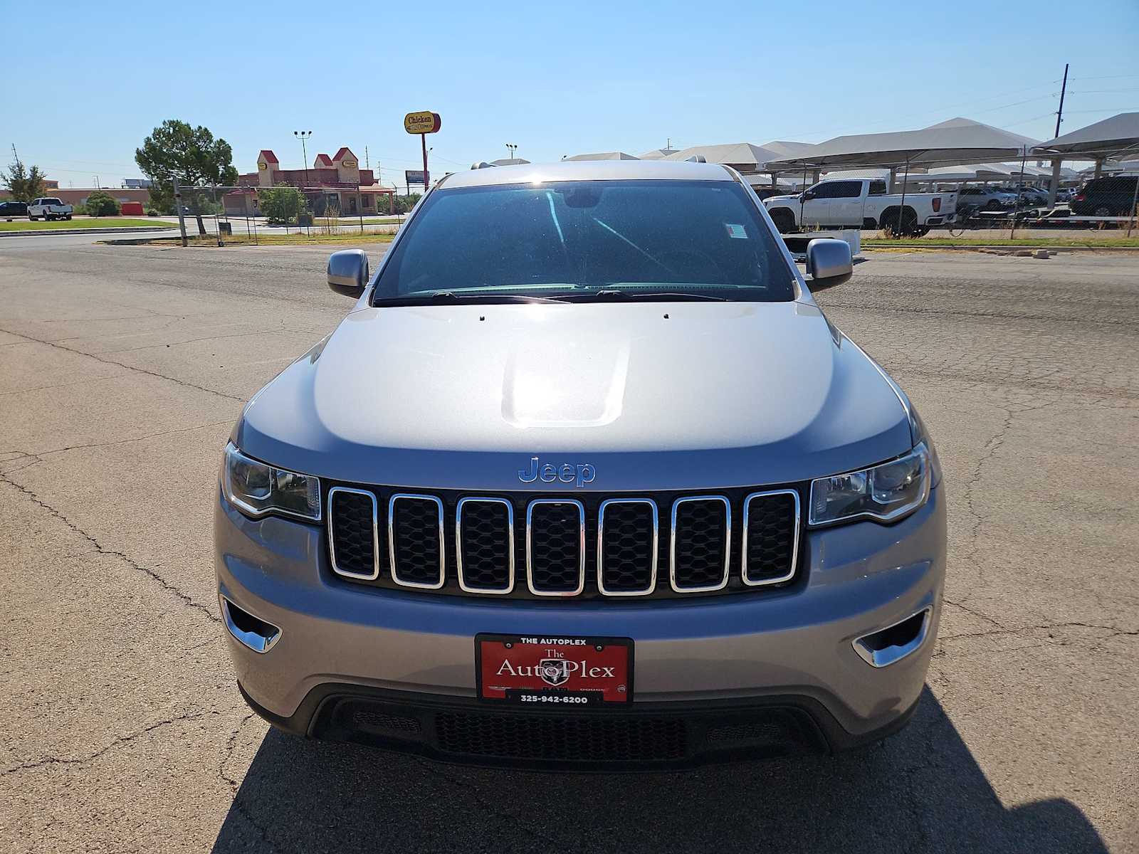 Thumbnail: 2020 Jeep Grand Cherokee - 14
