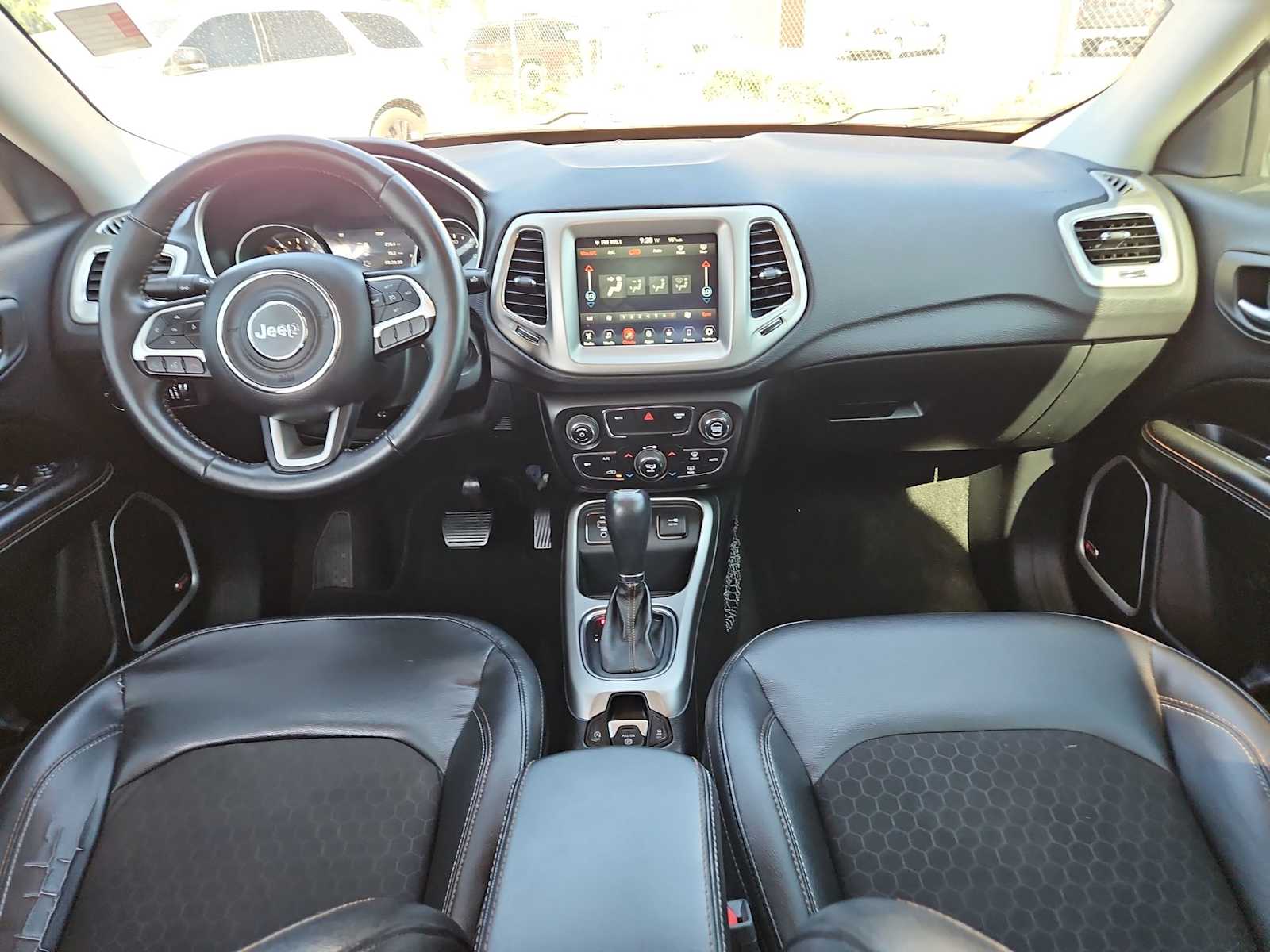 Thumbnail: 2018 Jeep Compass - 18