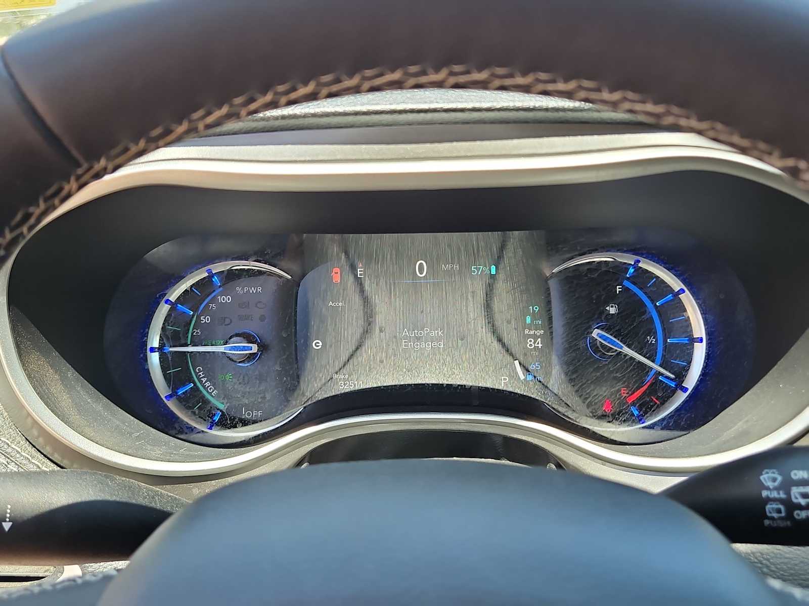 Thumbnail: 2023 Chrysler Pacifica - 26