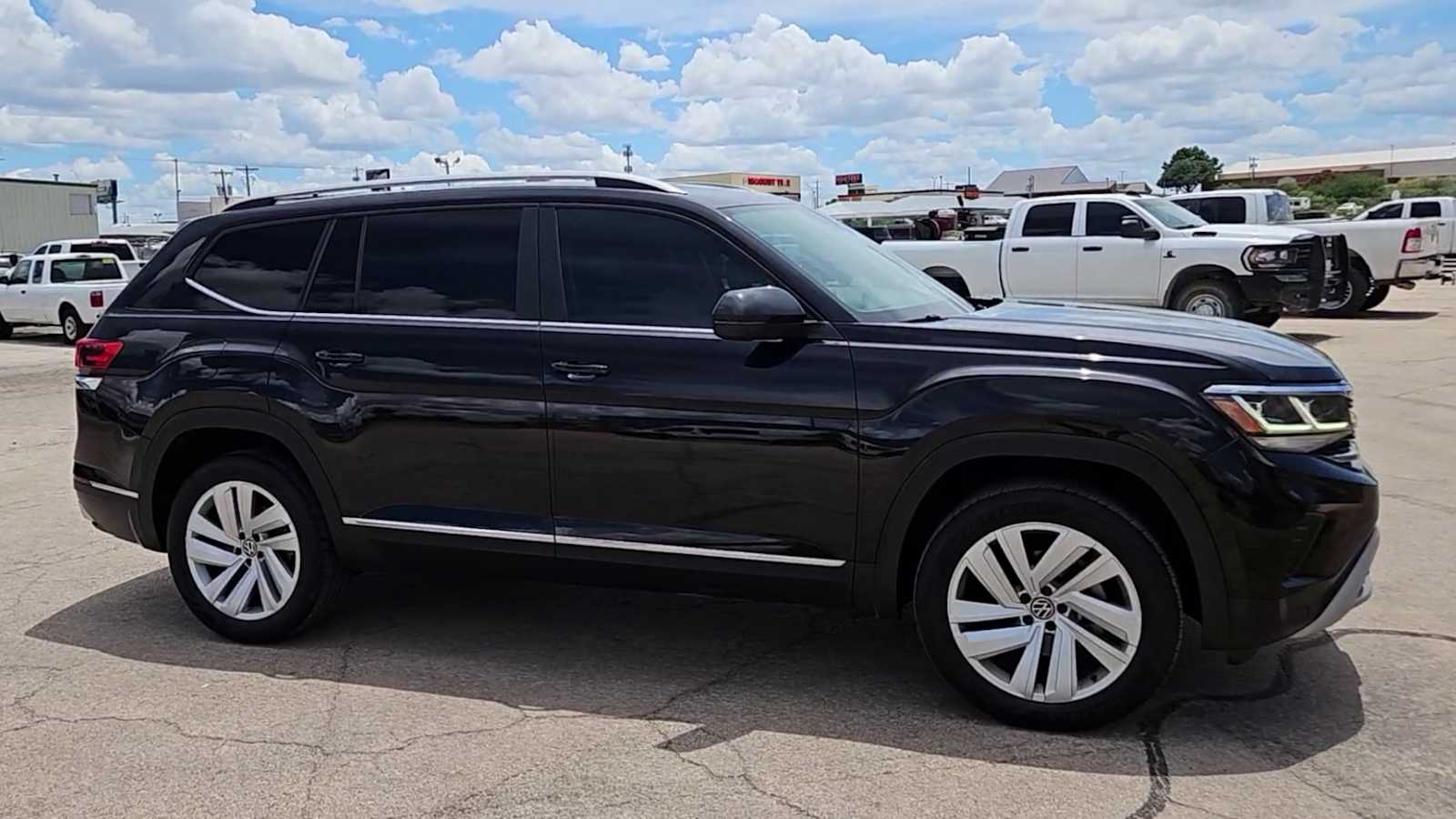 Thumbnail: 2021 Volkswagen Atlas - 2