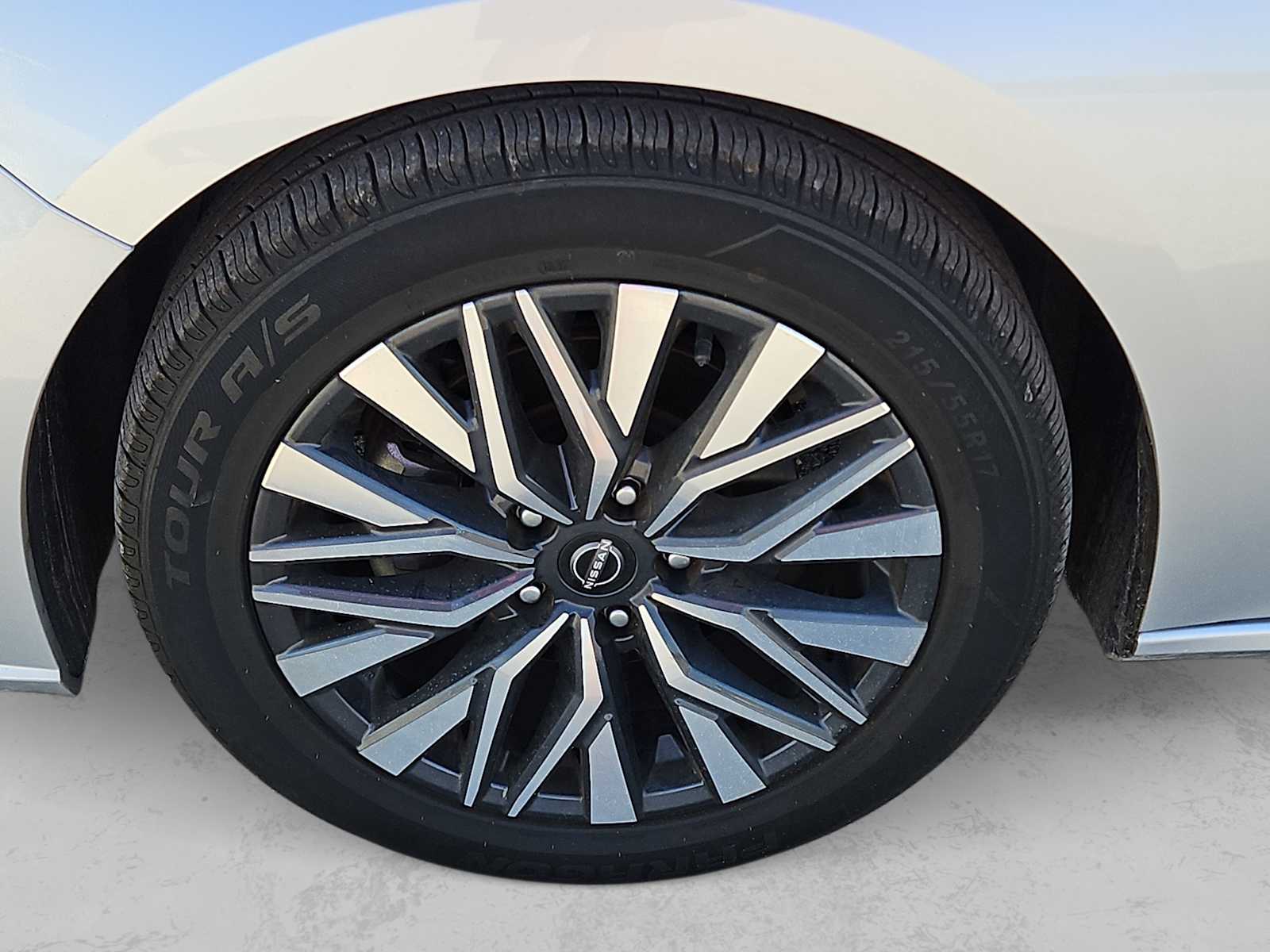 Thumbnail: 2024 Nissan Altima - 13