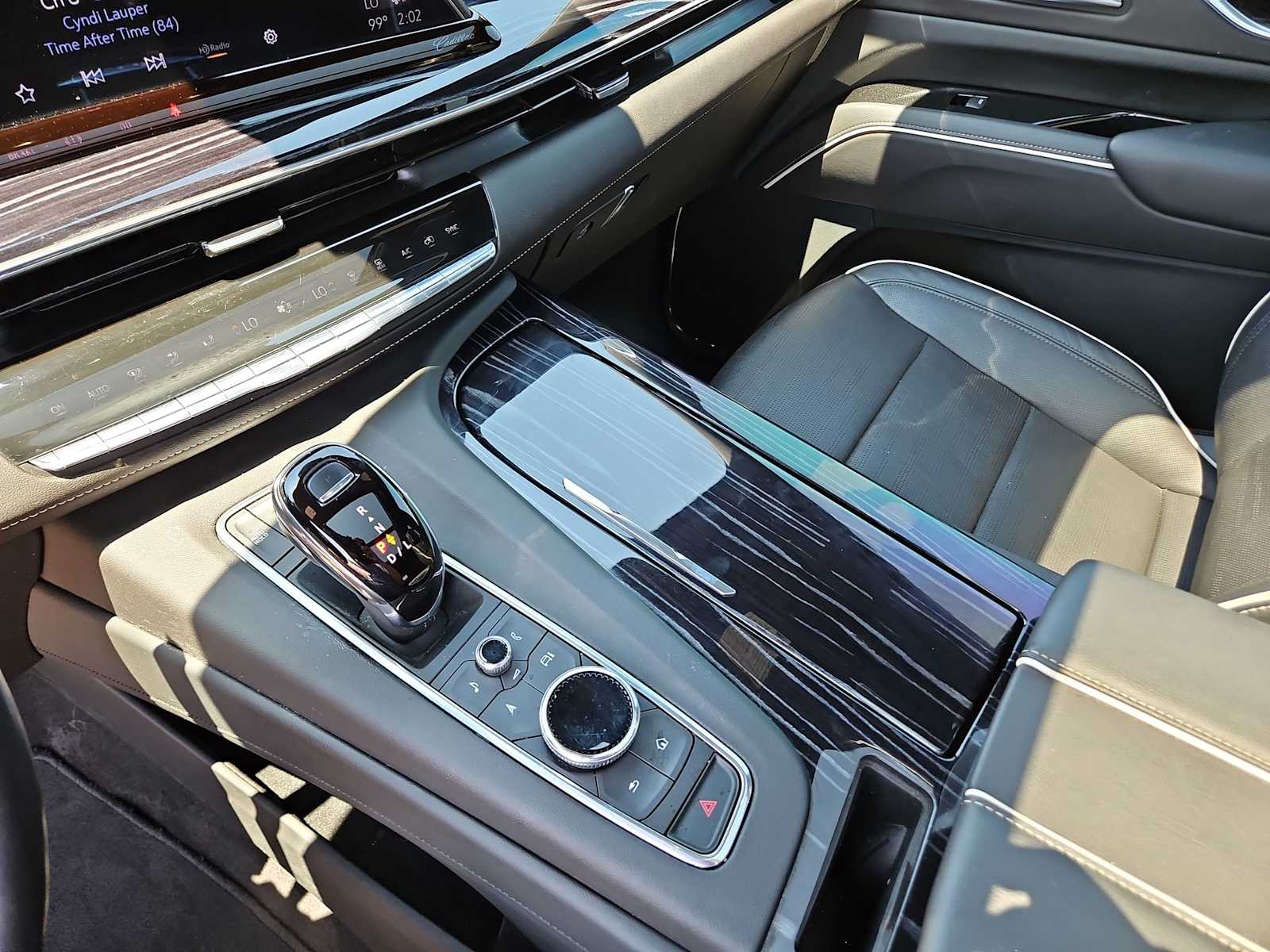 Thumbnail: 2022 Cadillac Escalade - 24
