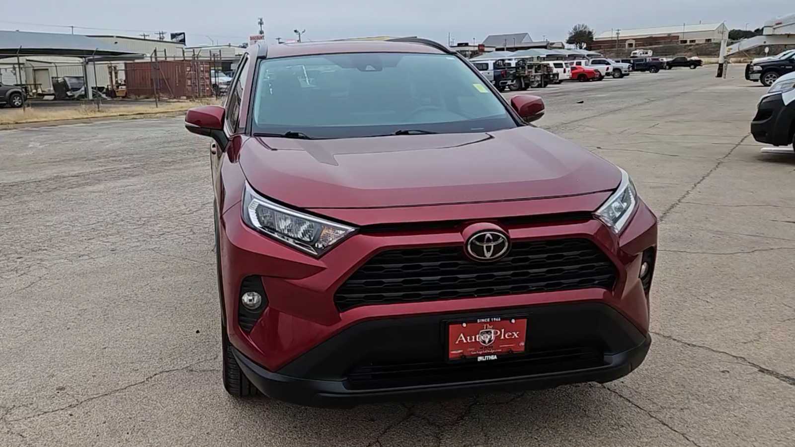 Used 2020 Toyota RAV4 XLE Premium with VIN 2T3C1RFV0LW098447 for sale in San Angelo, TX
