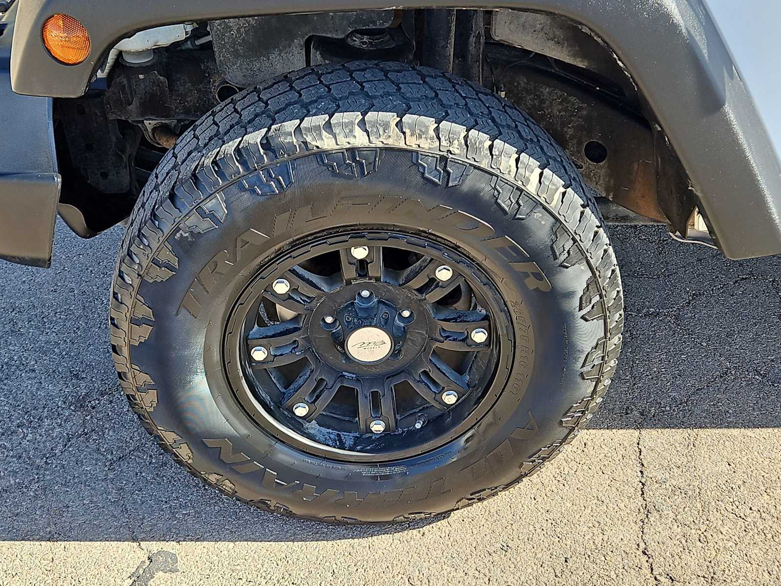 Thumbnail: 2011 Jeep Wrangler - 16