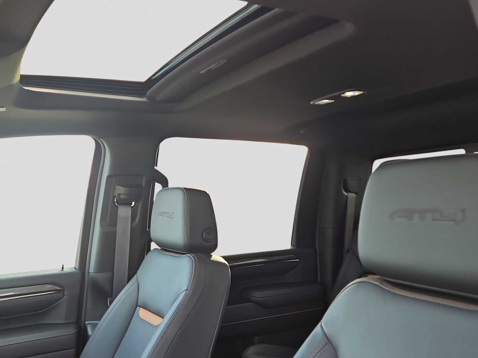 Thumbnail: 2025 GMC Sierra 2500 - 15