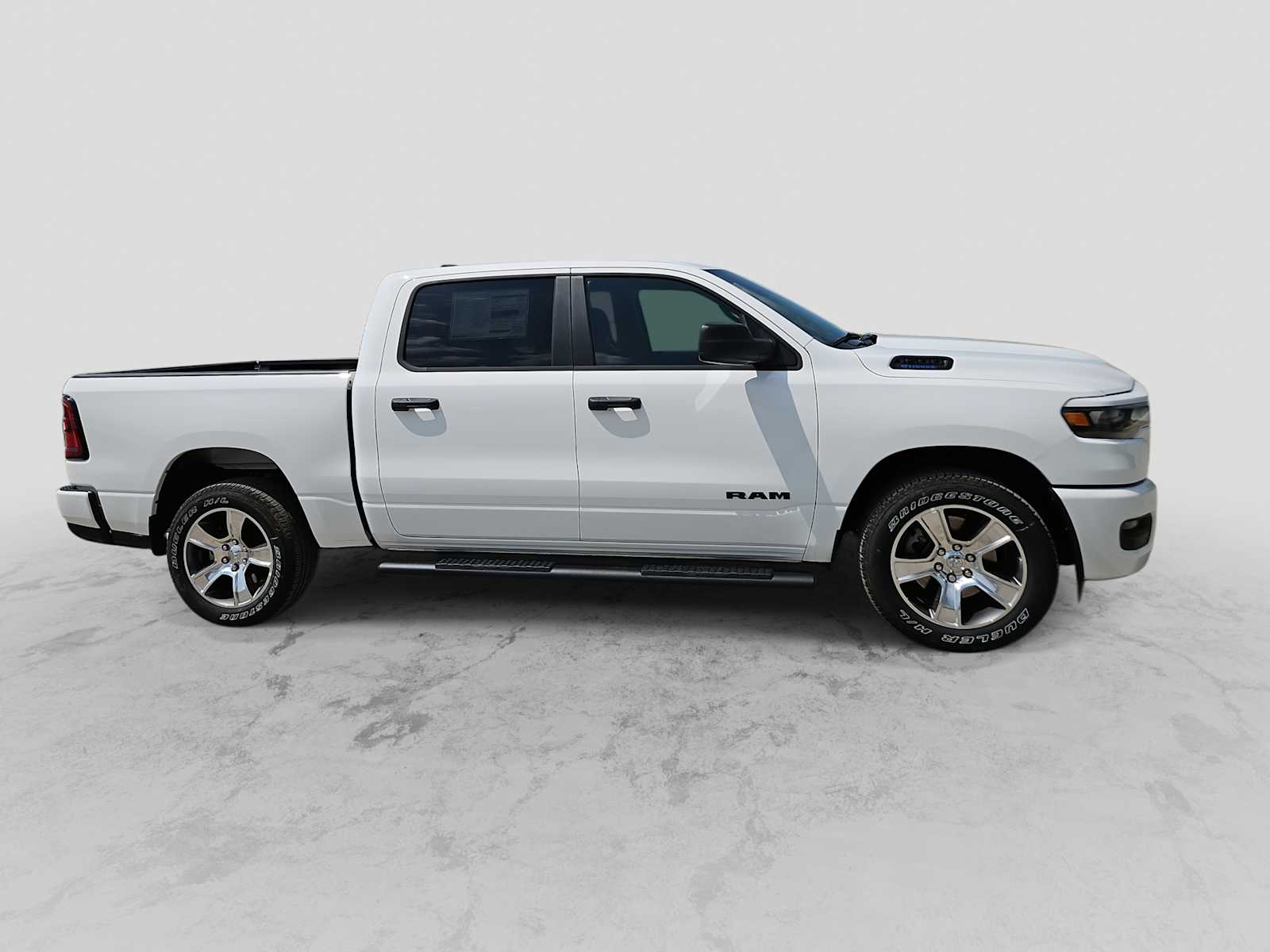 Thumbnail: 2026 RAM 1500 - 9