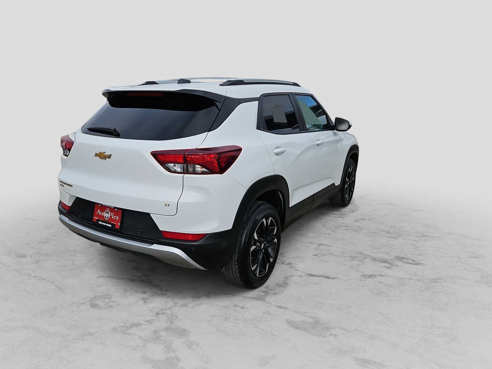 Thumbnail: 2023 Chevrolet TrailBlazer - 8