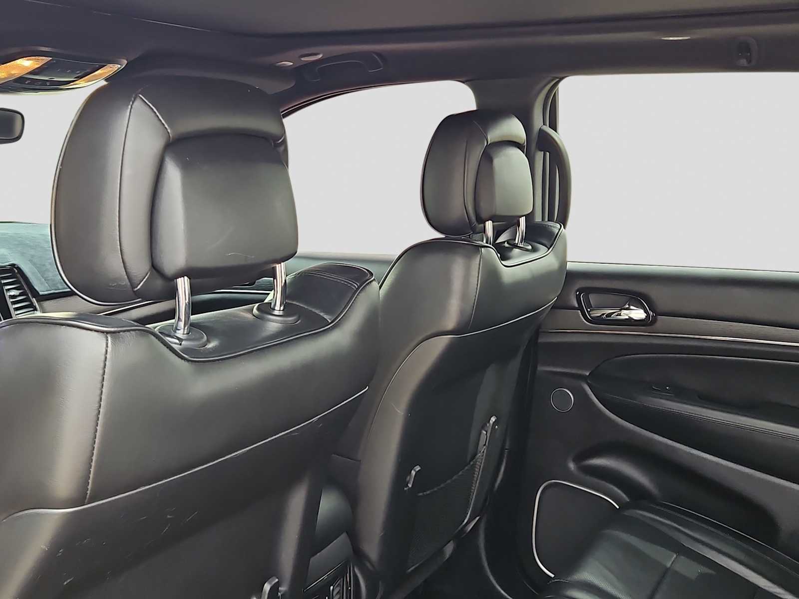 Thumbnail: 2021 Jeep Grand Cherokee - 16