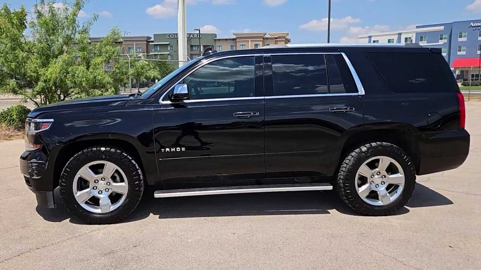 Thumbnail: 2017 Chevrolet Tahoe - 5