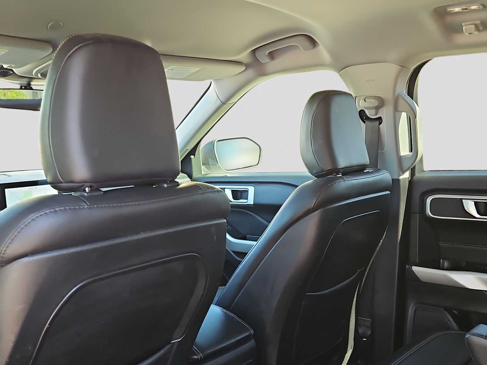 Thumbnail: 2020 Ford Explorer - 16