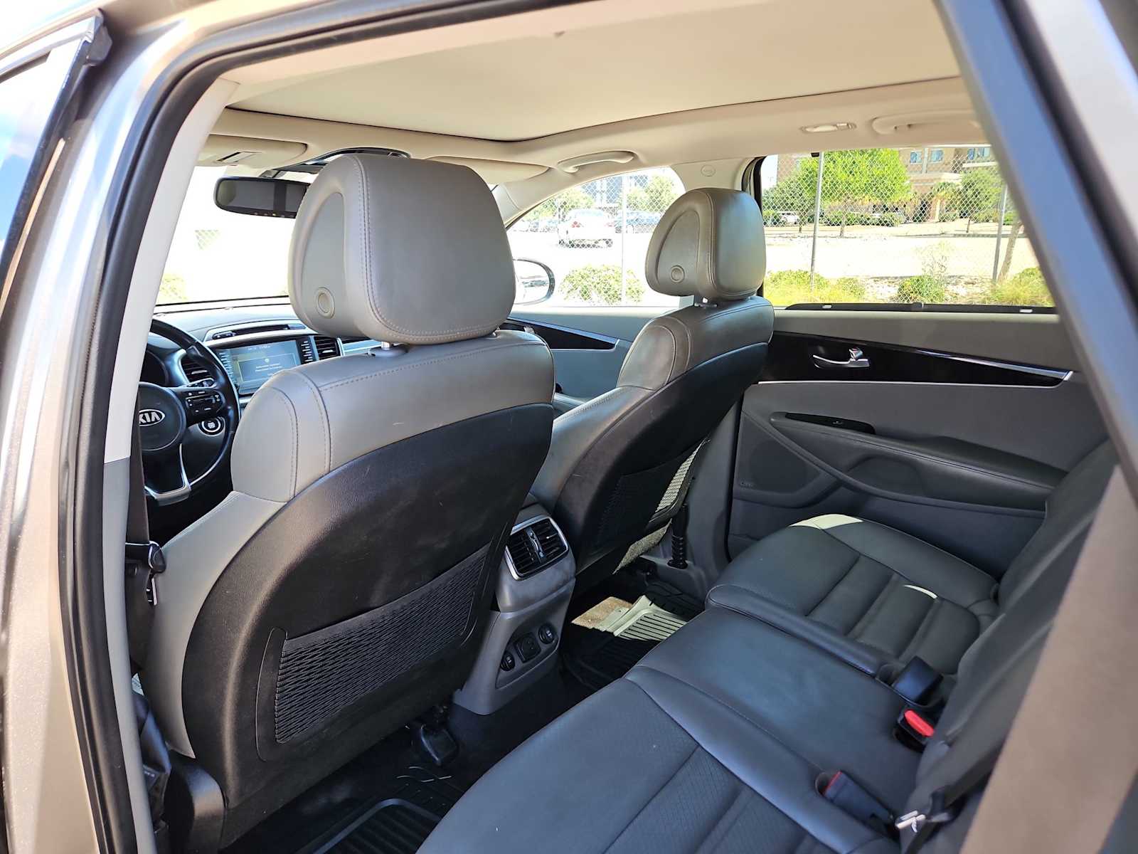 2016 Kia Sorento EX 18
