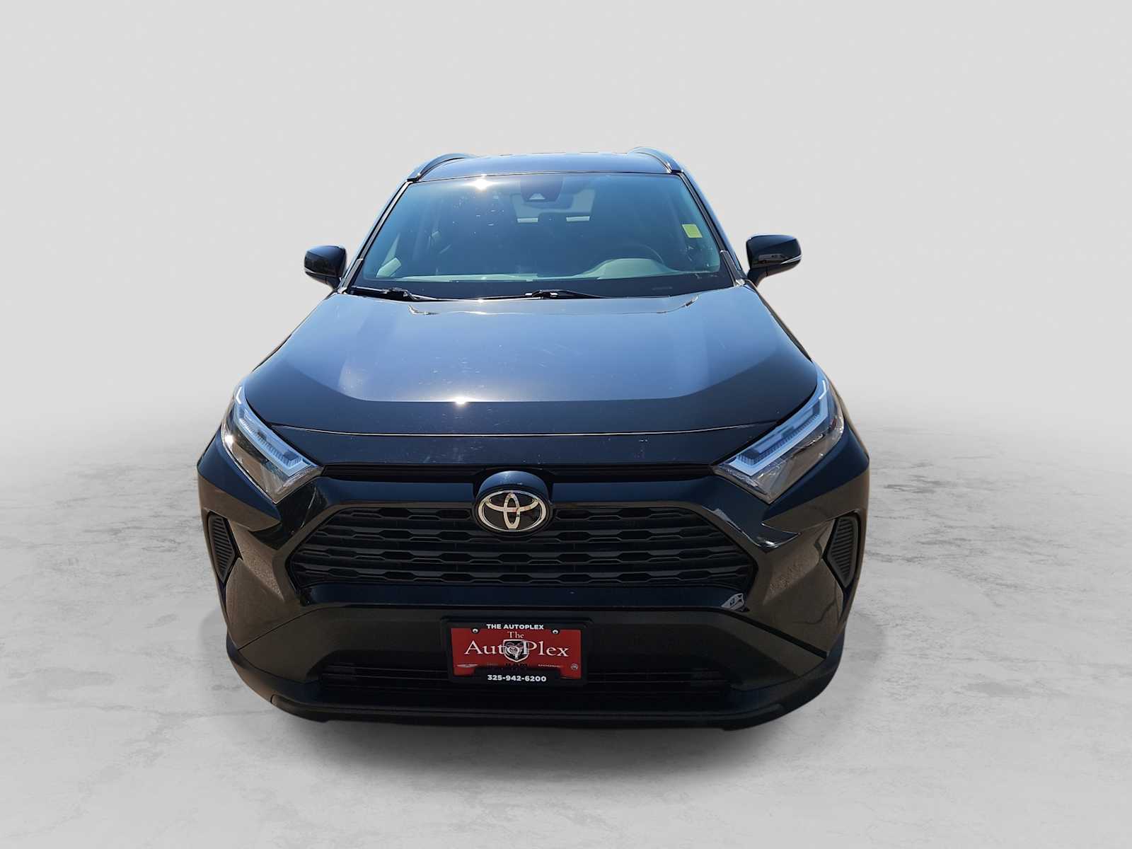 Thumbnail: 2023 Toyota RAV4 - 14