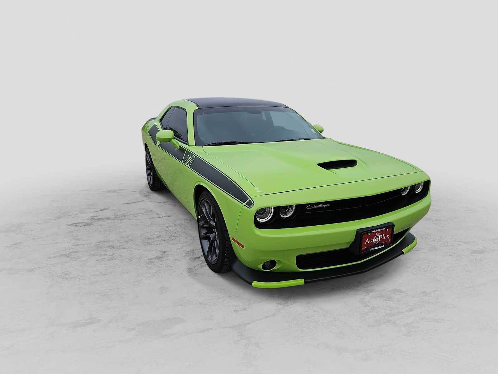 Thumbnail: 2023 Dodge Challenger - 2