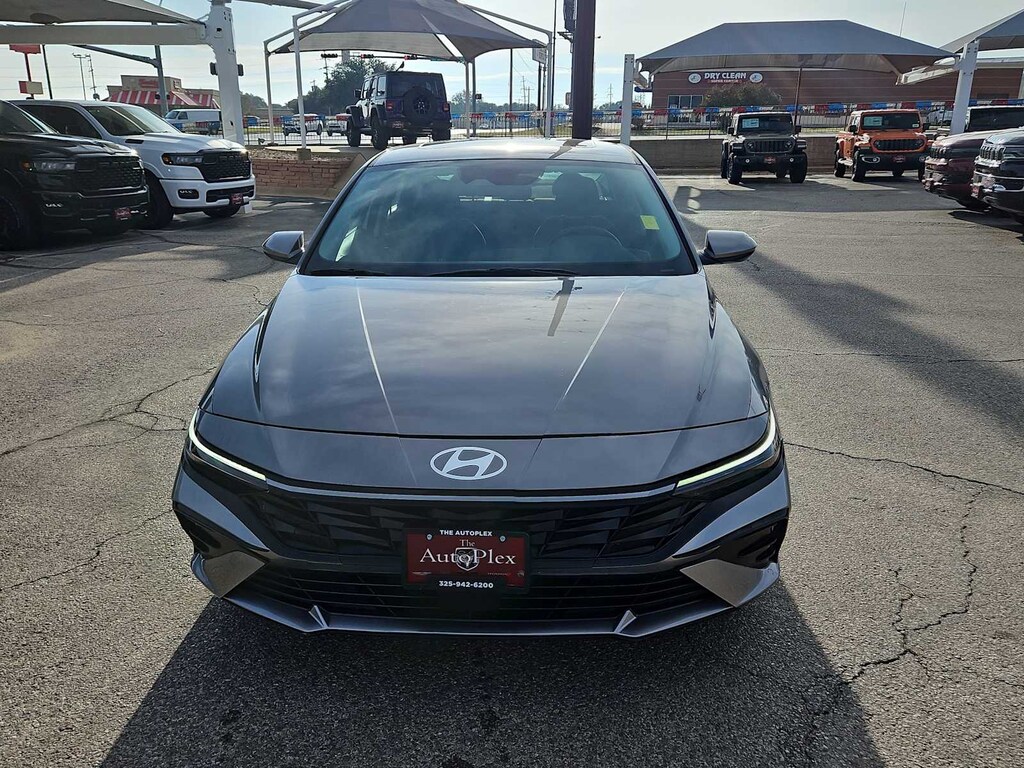 Used 2024 Hyundai Elantra SEL Sedan