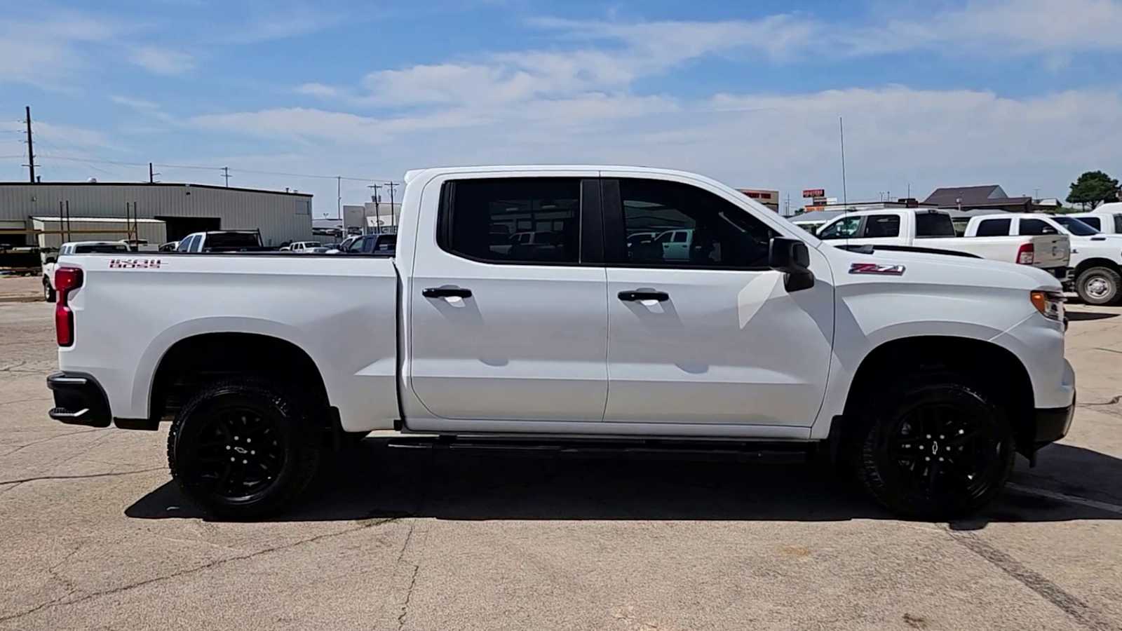 2023 Chevrolet Silverado 1500  9