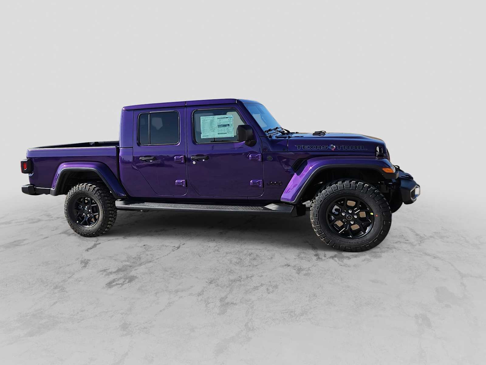 Thumbnail: 2026 Jeep Gladiator - 9