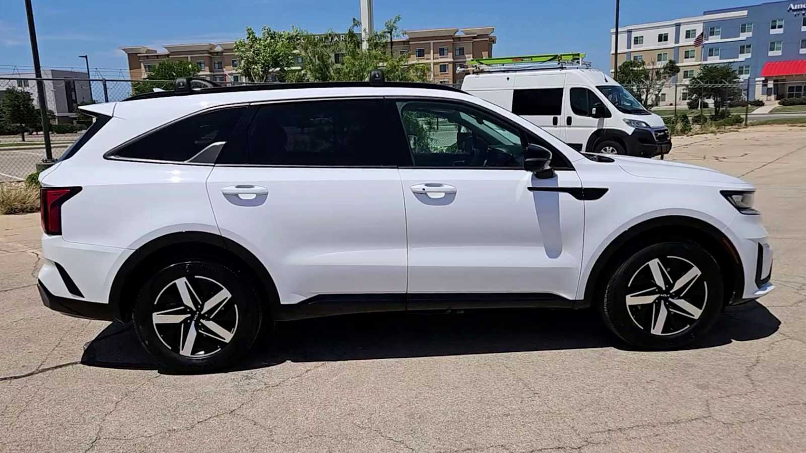 2022 Kia Sorento EX 9