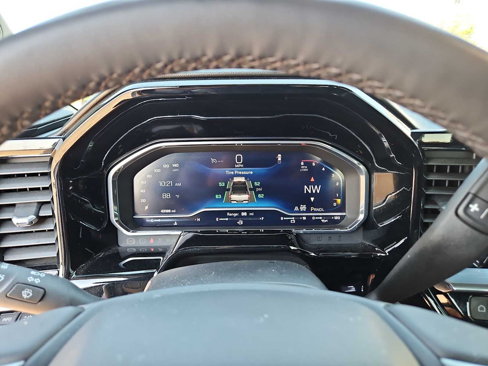 Thumbnail: 2024 Chevrolet Silverado 2500 - 26