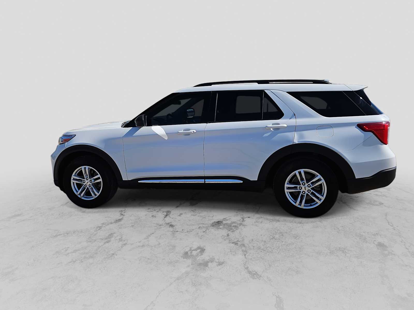 Thumbnail: 2020 Ford Explorer - 5