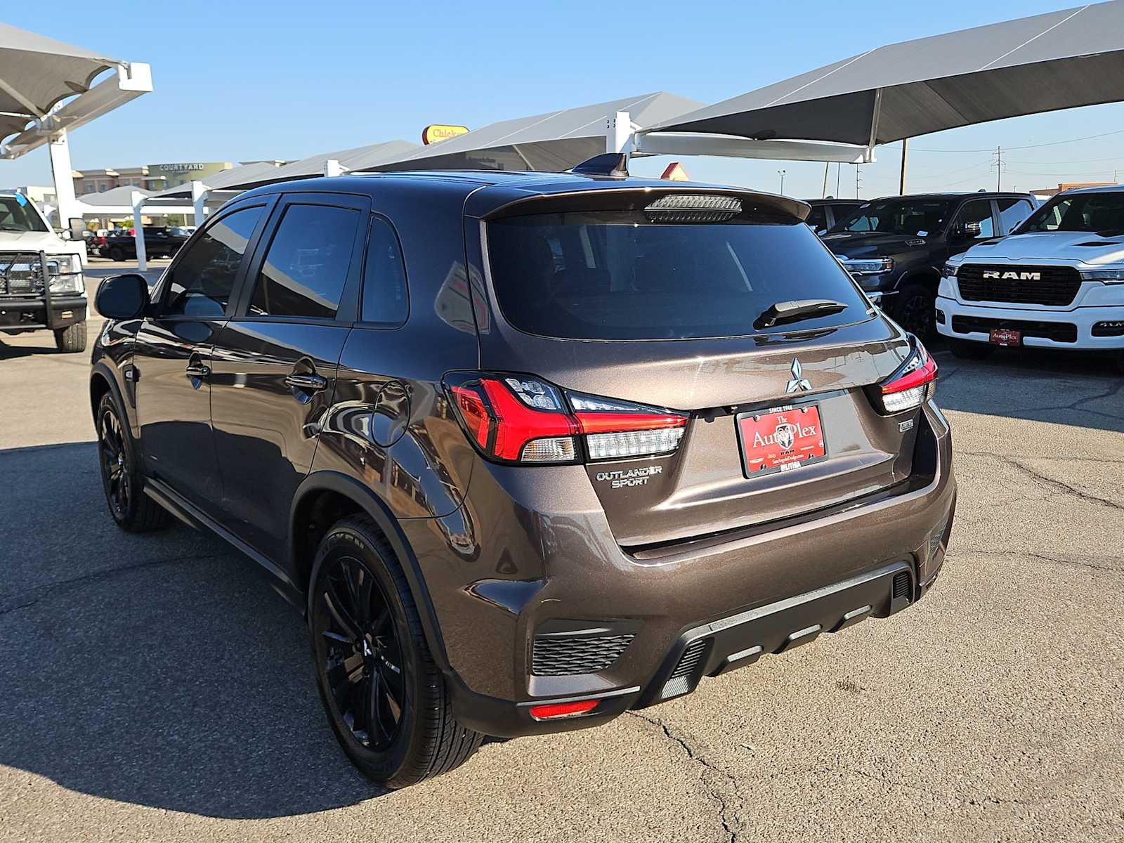 Thumbnail: 2024 Mitsubishi Outlander Sport - 6