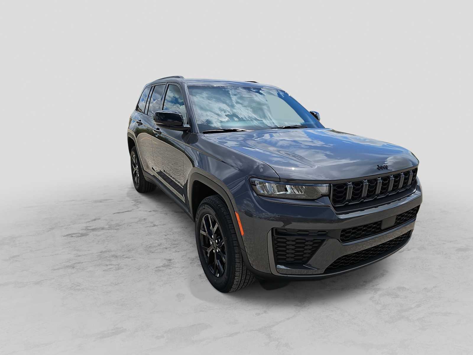 Thumbnail: 2026 Jeep Grand Cherokee - 2
