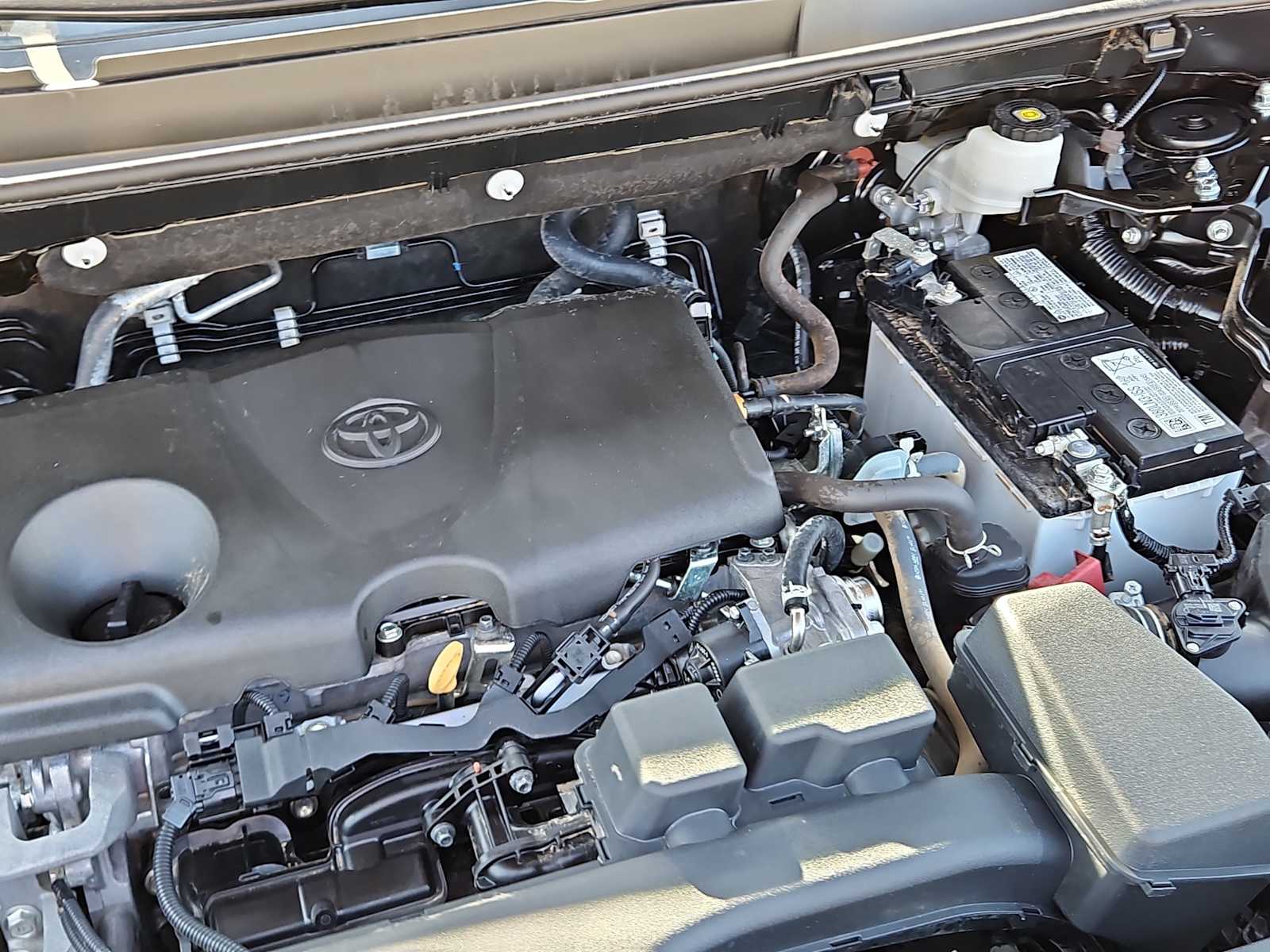 Thumbnail: 2023 Toyota RAV4 - 17