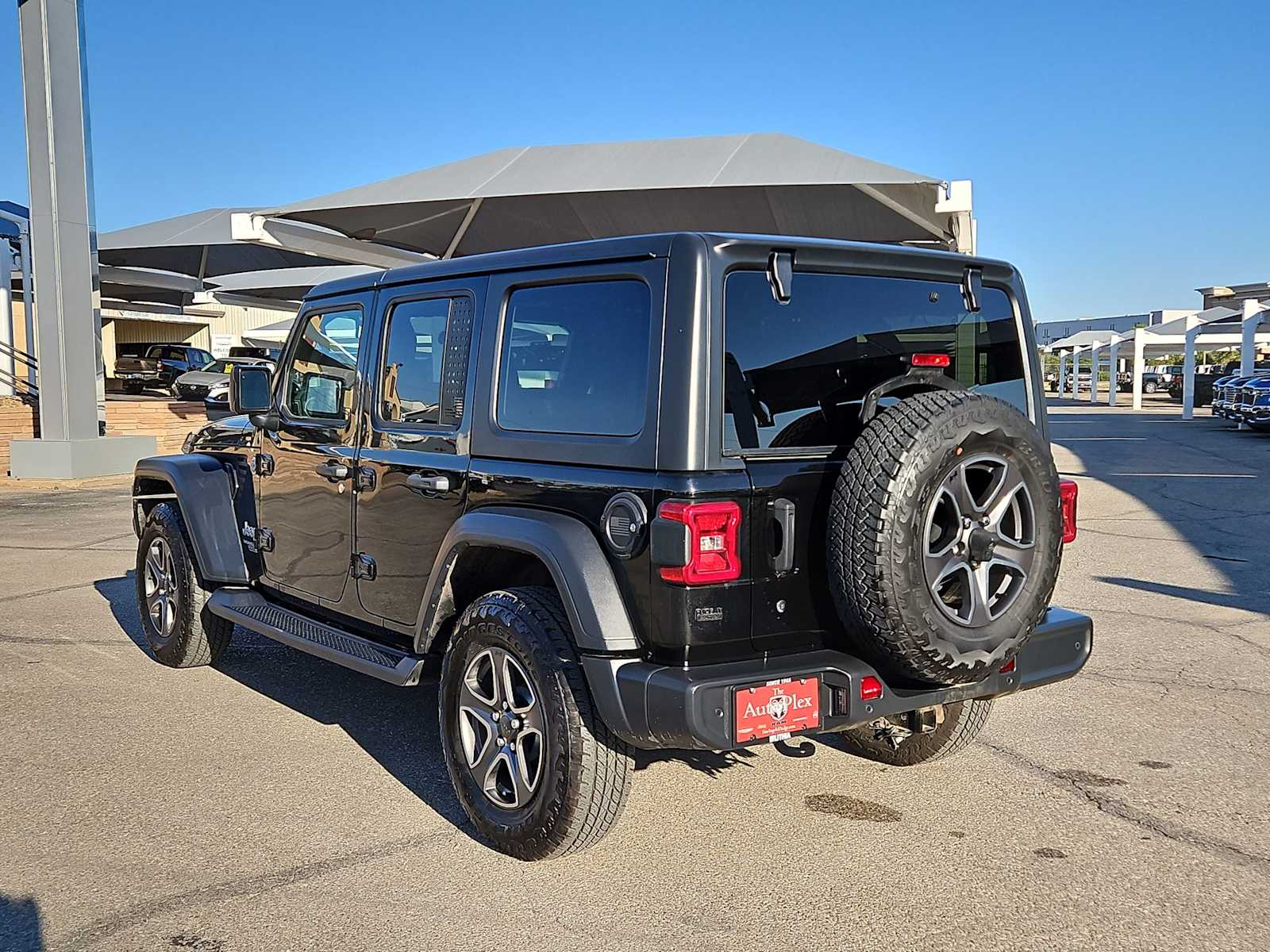 Thumbnail: 2018 Jeep Wrangler - 6