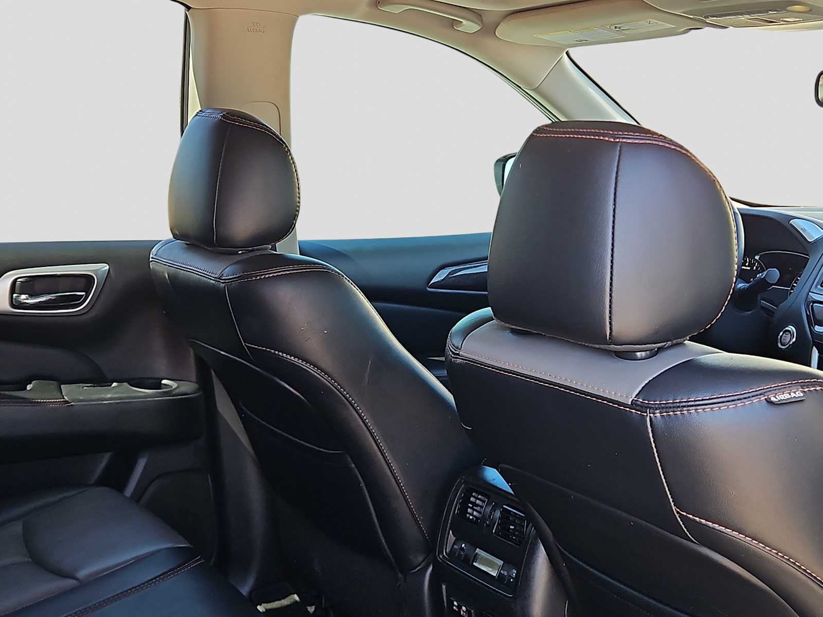 Thumbnail: 2020 Nissan Pathfinder - 17