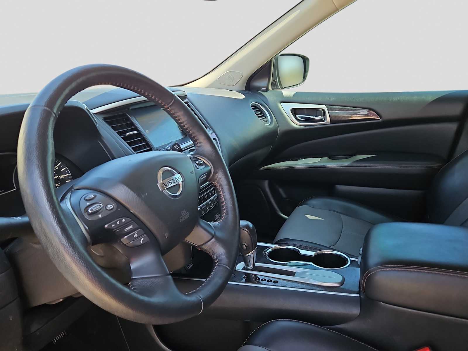 Thumbnail: 2020 Nissan Pathfinder - 10