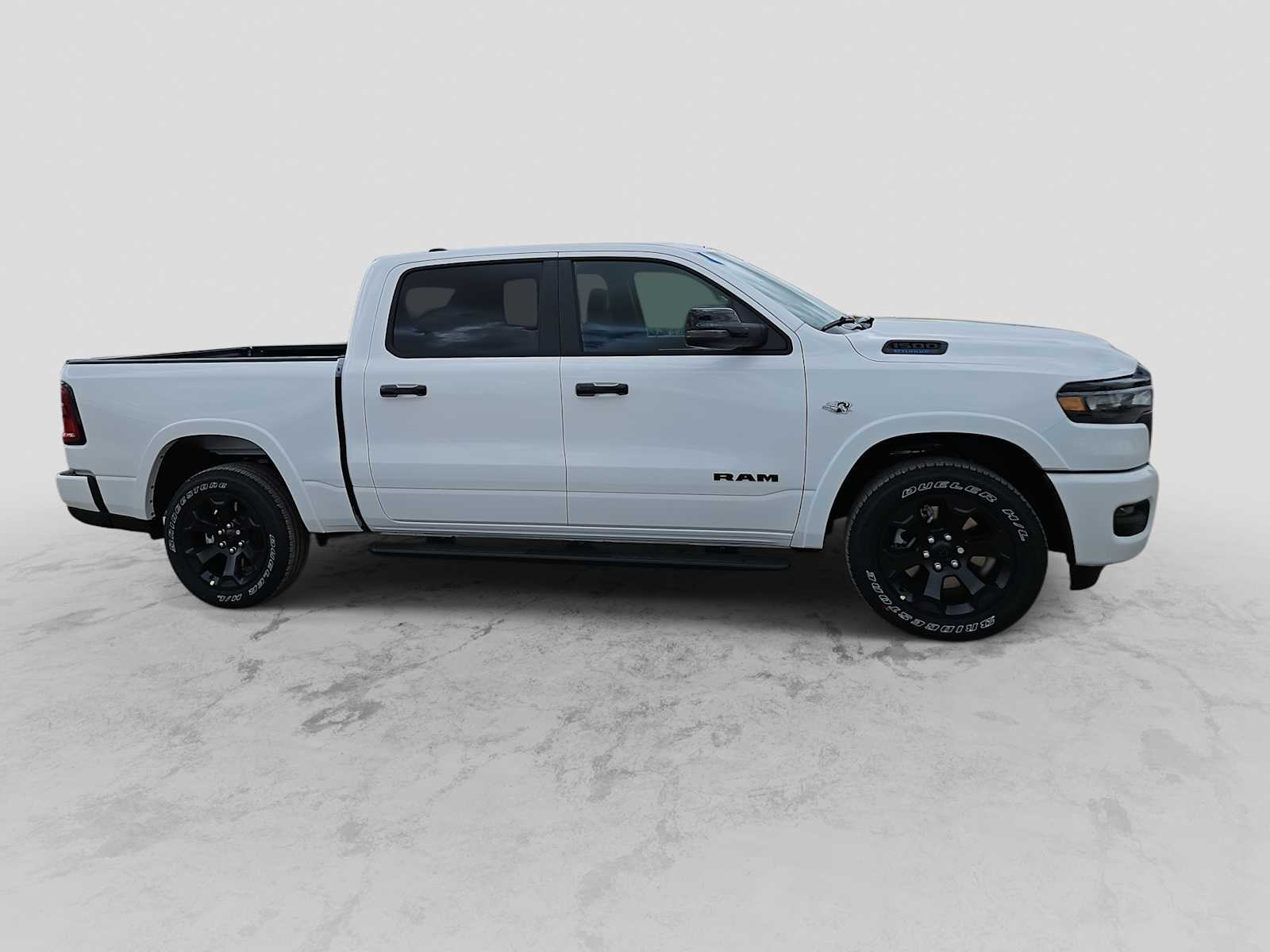 Thumbnail: 2026 RAM 1500 - 9