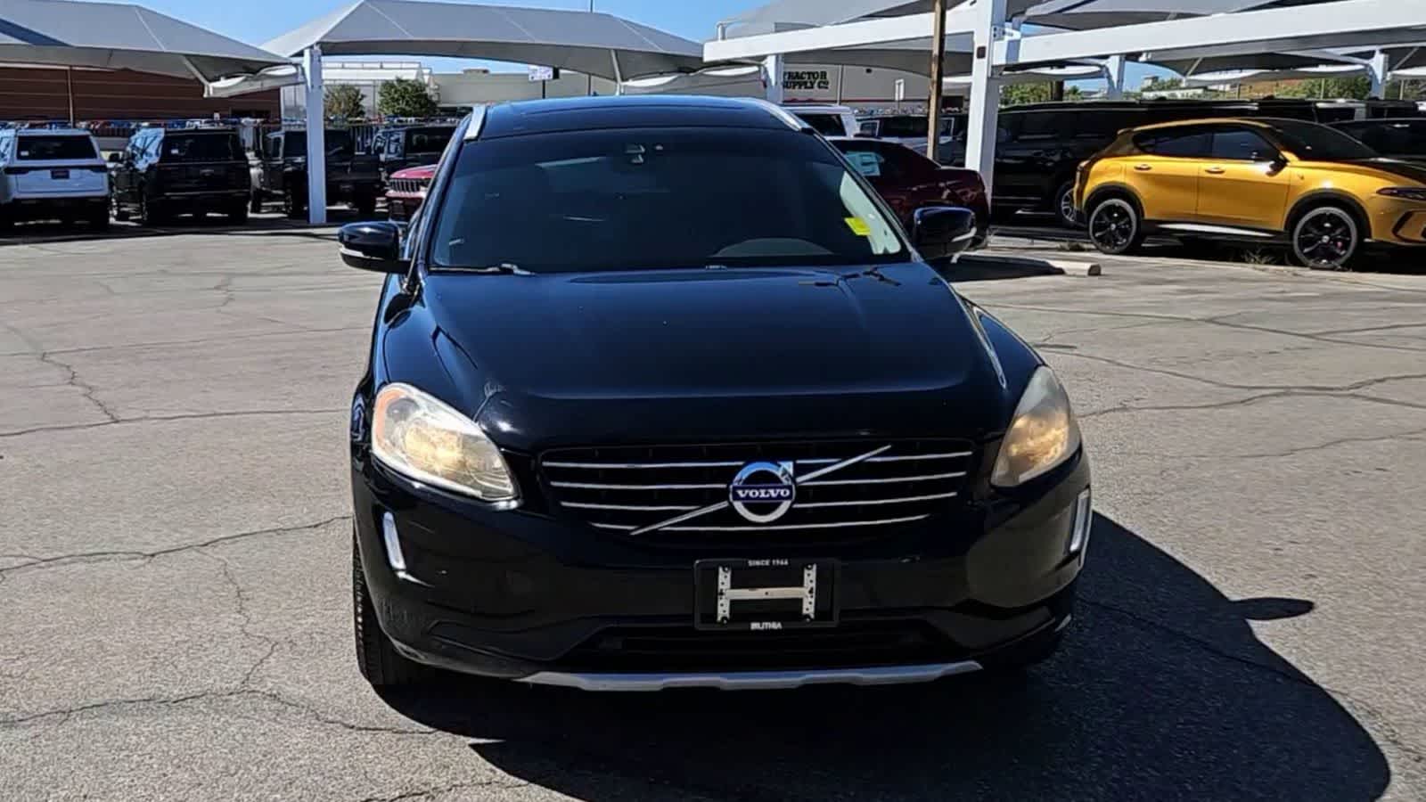 Used 2017 Volvo XC60 T5 Inscription with VIN YV440MRU0H2051140 for sale in San Angelo, TX