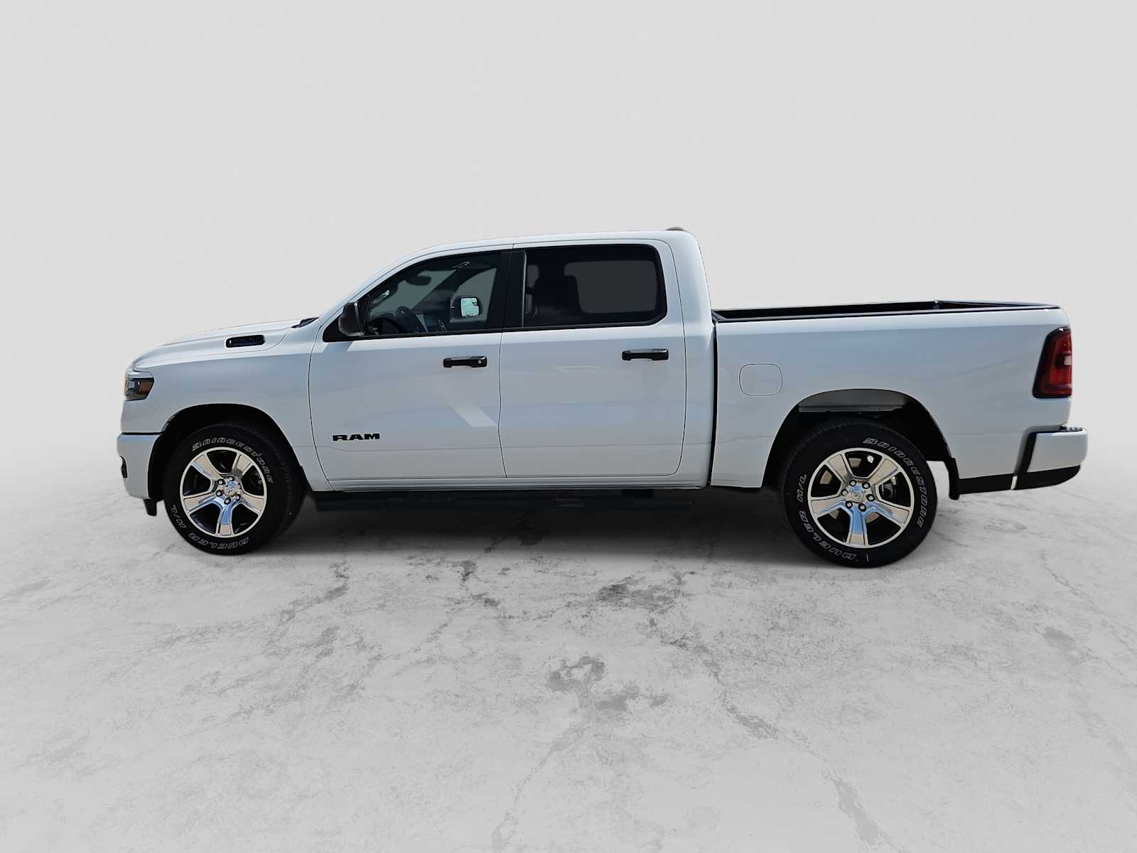 Thumbnail: 2026 RAM 1500 - 5