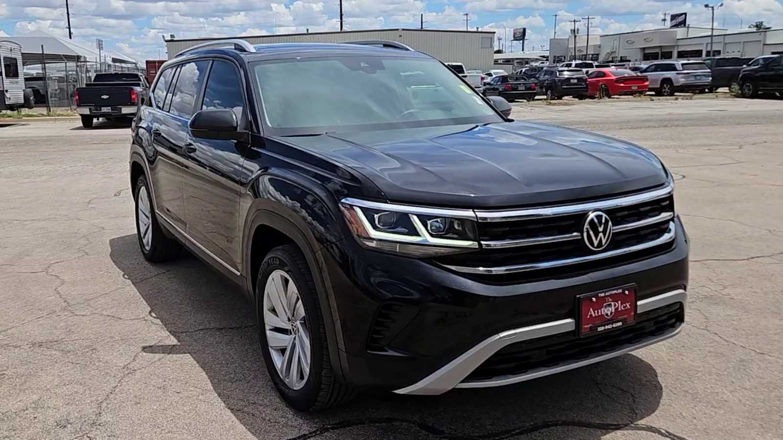 Thumbnail: 2021 Volkswagen Atlas - 3