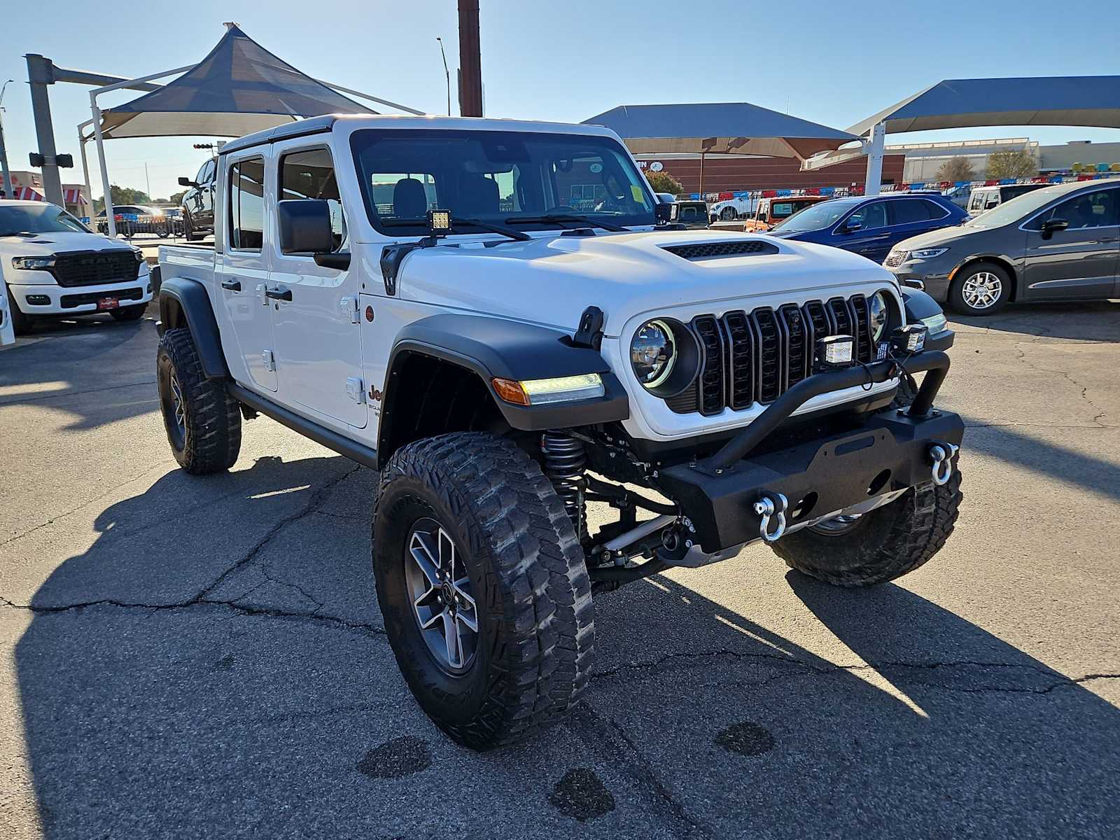 Thumbnail: 2024 Jeep Gladiator - 2