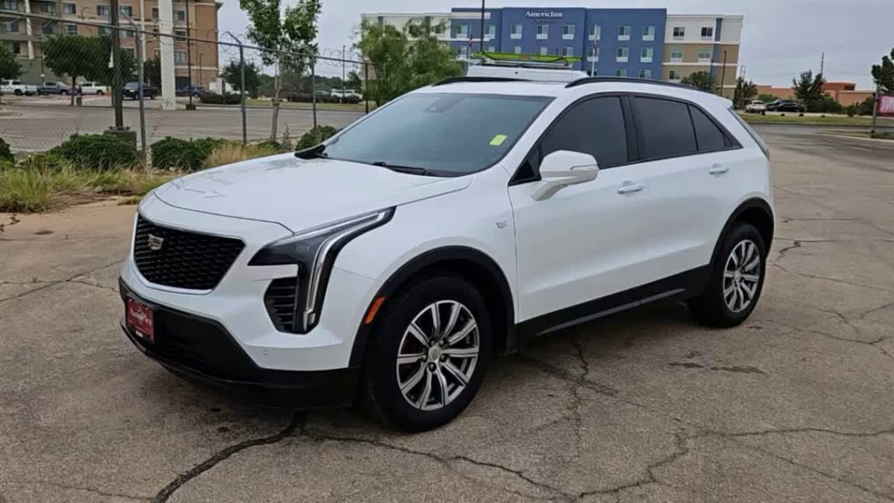 Thumbnail: 2021 Cadillac XT4 - 4
