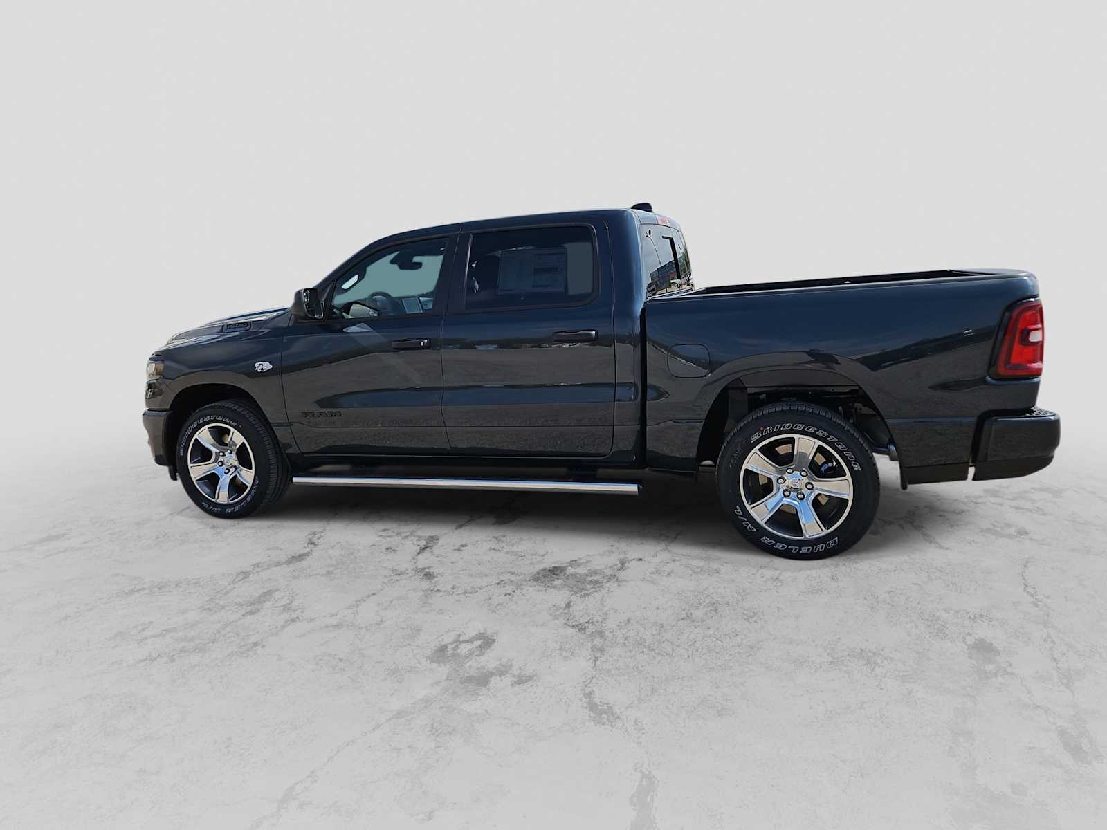 Thumbnail: 2026 RAM 1500 - 5