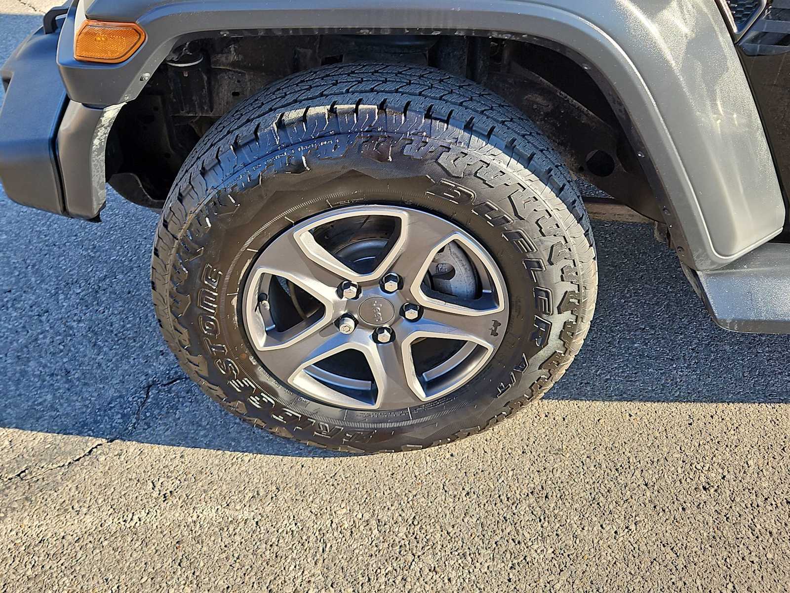 Thumbnail: 2018 Jeep Wrangler - 12