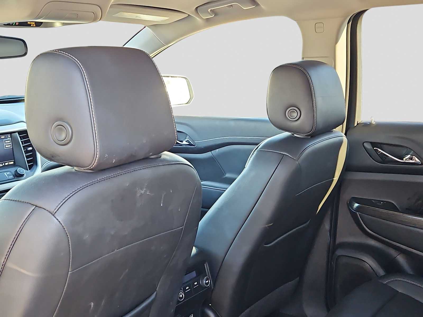 Thumbnail: 2023 GMC Acadia - 14