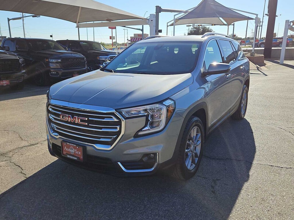 Used 2024 GMC Terrain SLT SUV