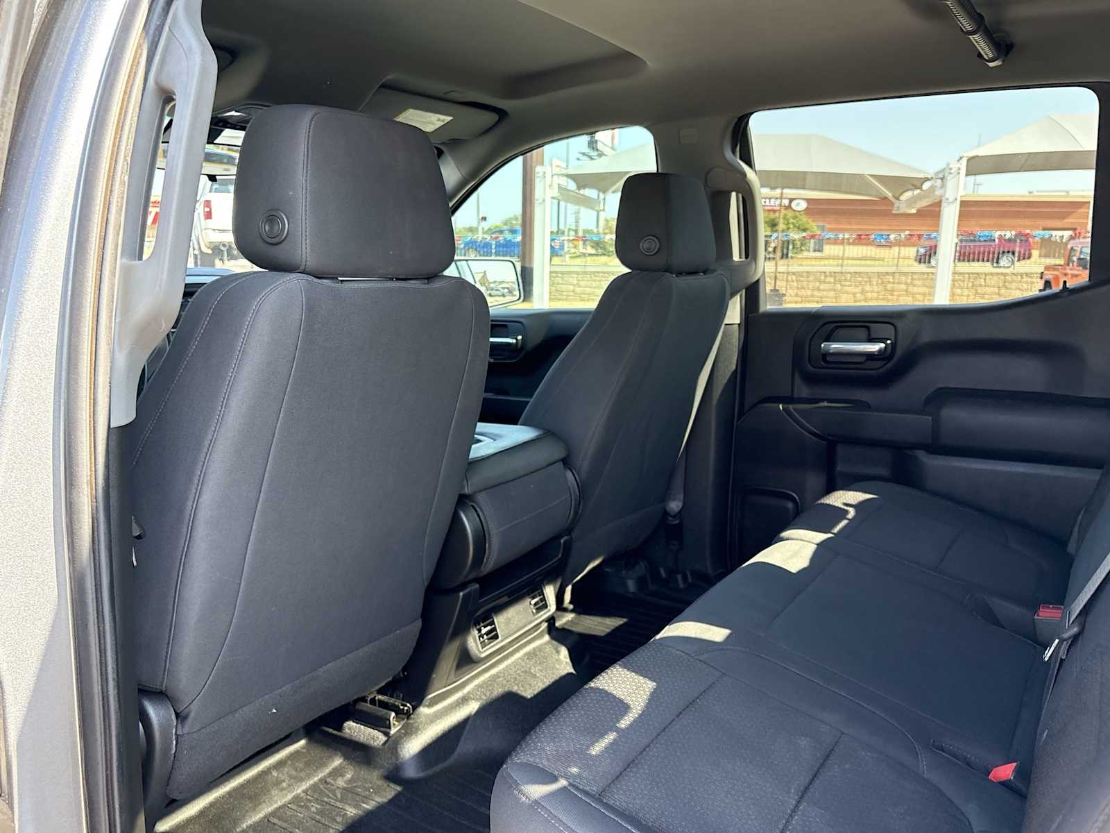 Thumbnail: 2020 Chevrolet Silverado 1500 - 16