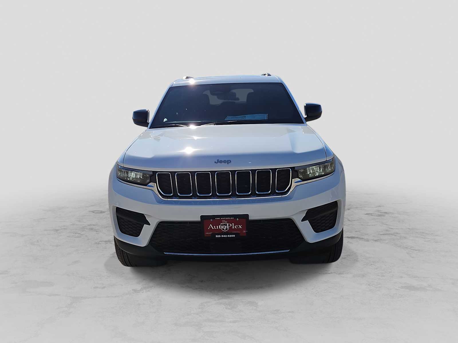Thumbnail: 2026 Jeep Grand Cherokee - 3