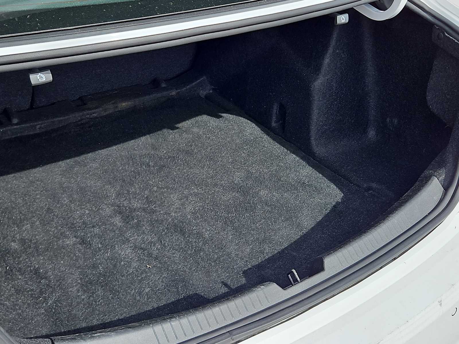 Thumbnail: 2024 Chevrolet Malibu - 23