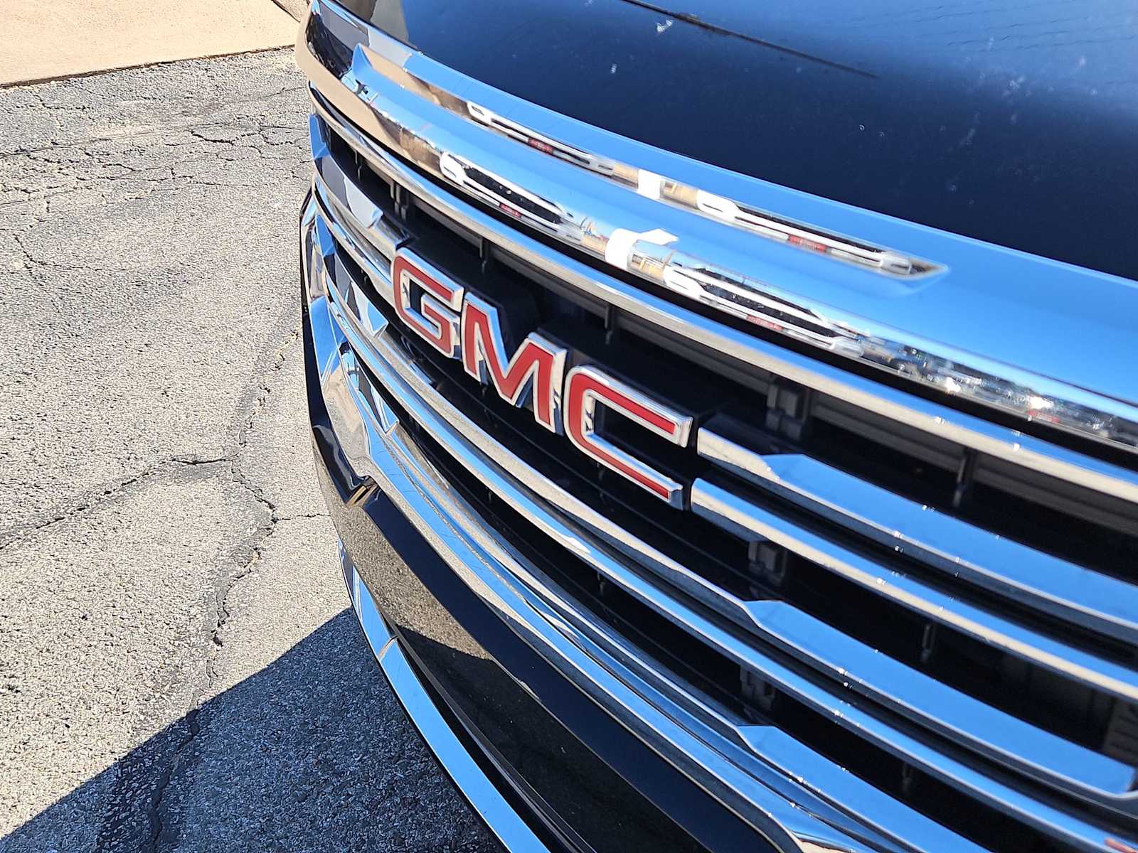 Thumbnail: 2023 GMC Acadia - 13