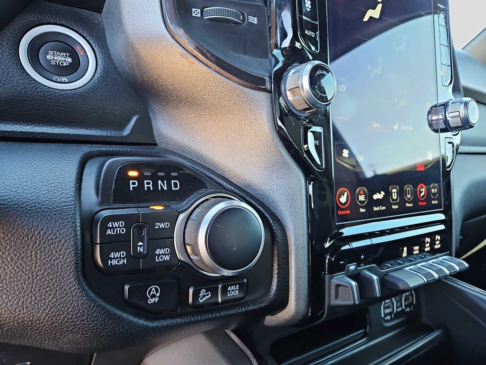 Thumbnail: 2021 RAM 1500 - 21