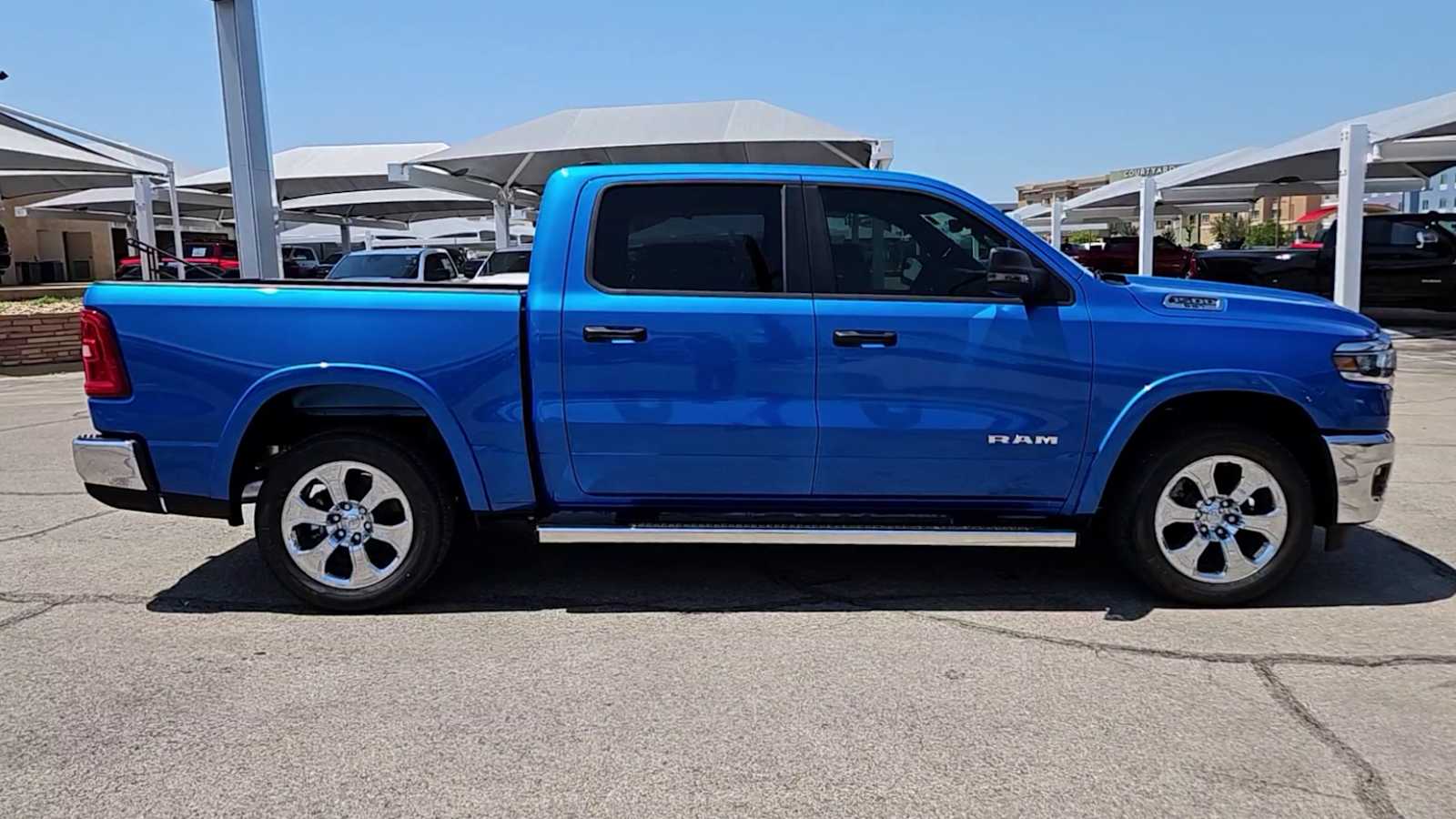 Thumbnail: 2025 RAM 1500 - 9