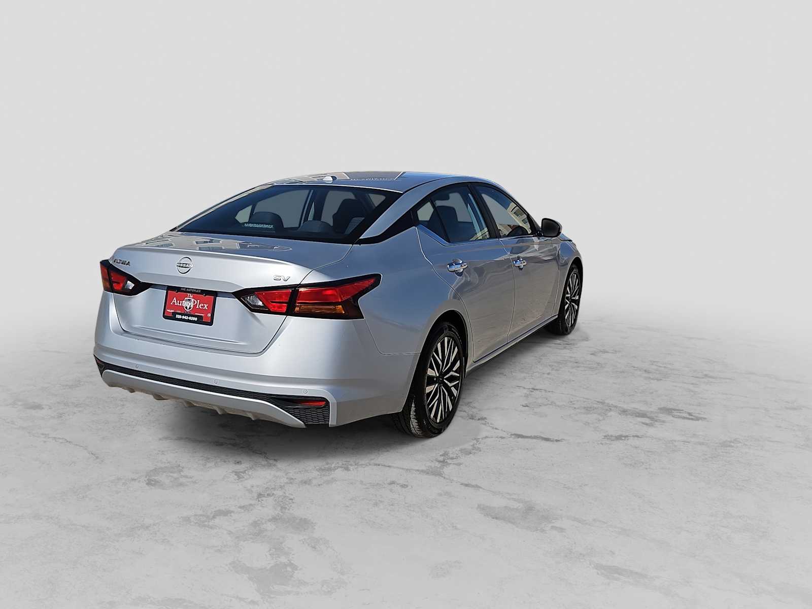 Thumbnail: 2023 Nissan Altima - 8