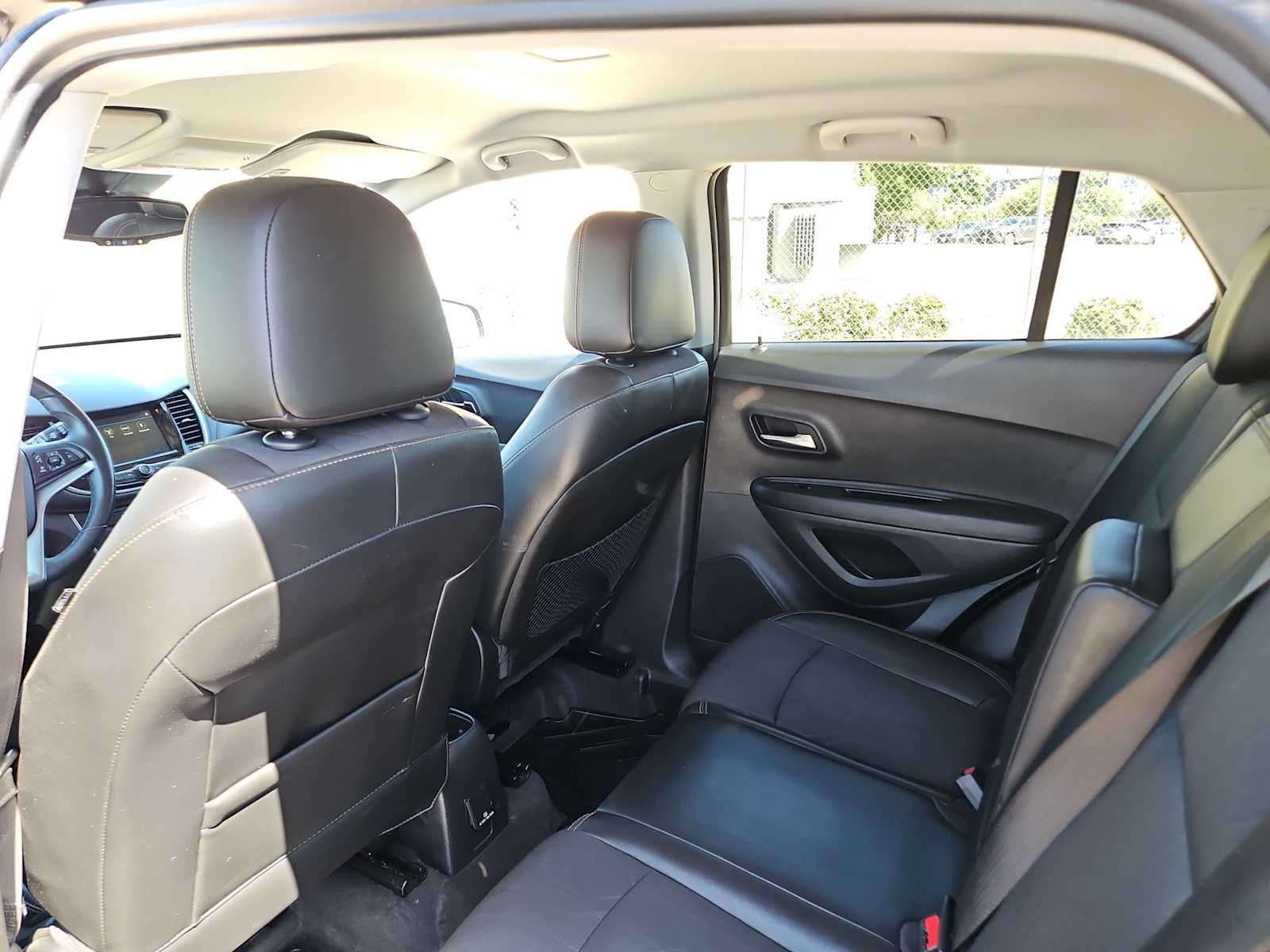 Thumbnail: 2019 Chevrolet Trax - 18
